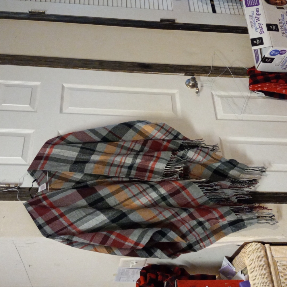 Plaid scarf / shawl